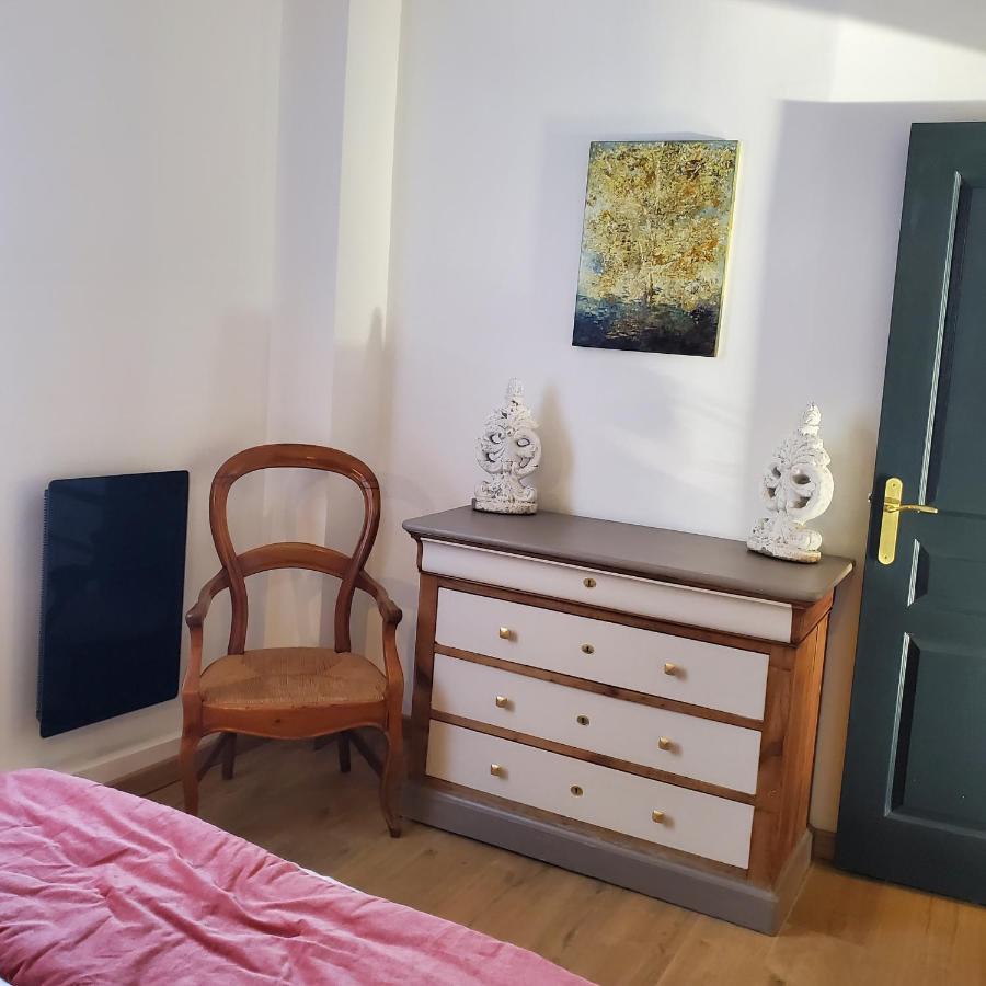 Appartement A 2 pas de l'EAU à Dieppe Extérieur photo